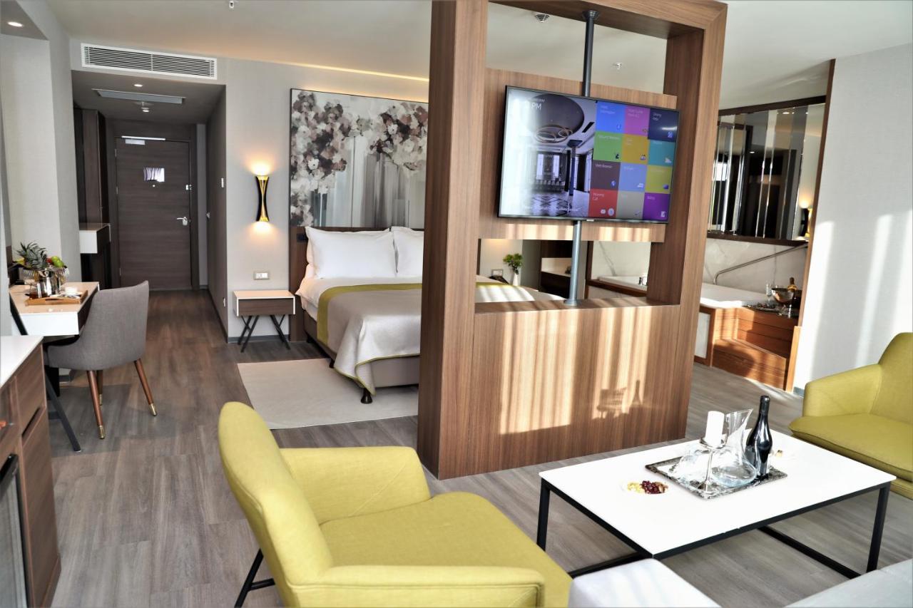 Limak Skopje Luxury Hotel ภายนอก รูปภาพ