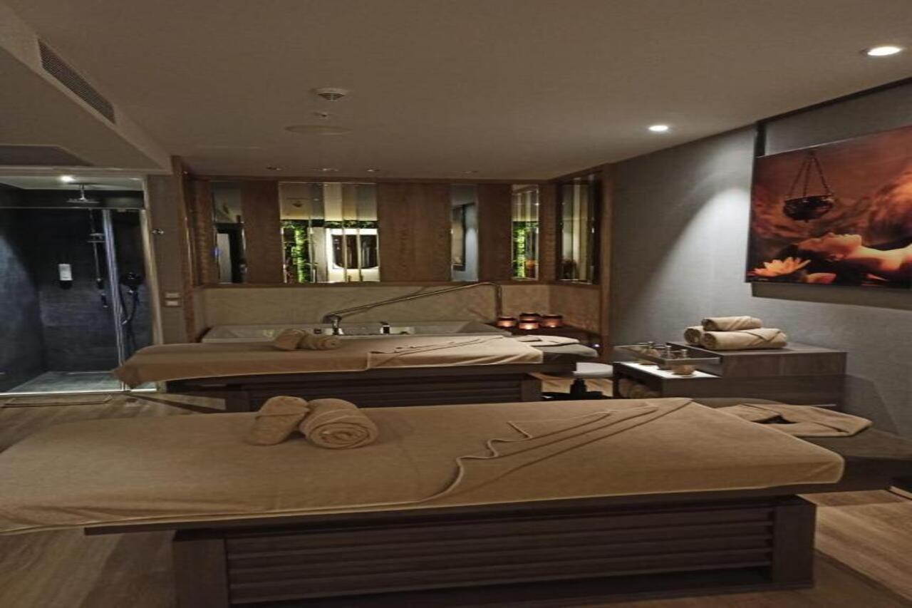 Limak Skopje Luxury Hotel ภายนอก รูปภาพ Spa at the hotel